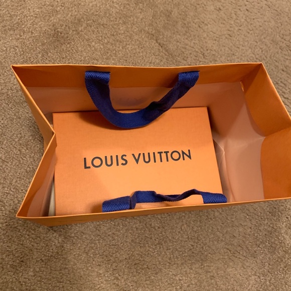 Louis Vuitton purse - Picture 4 of 5